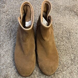 Ugg Tan Suede Ankle Boots